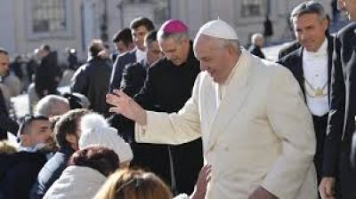 El Papa en la catequesis: fe en Cristo y magia son incompatibles