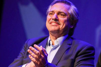 Alberto Fernández propone un megagabinete y el enigma de Economía tiene dos candidatos