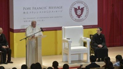 El Papa a jesuitas de Tailandia y Jap�n: sue�o una iglesia joven y cercana a la gente