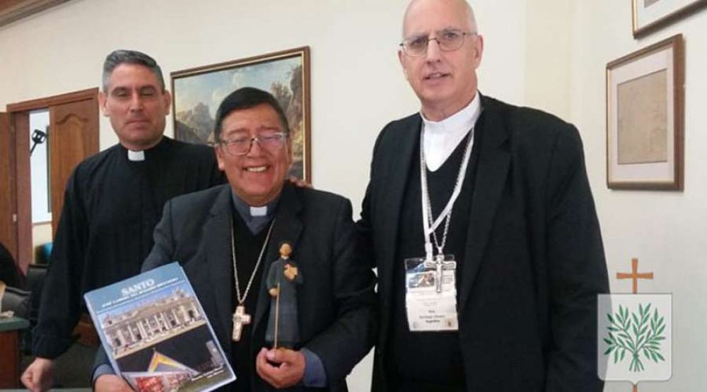 Con esta intencin obispo argentino difunde vida y obra de Santo Brochero