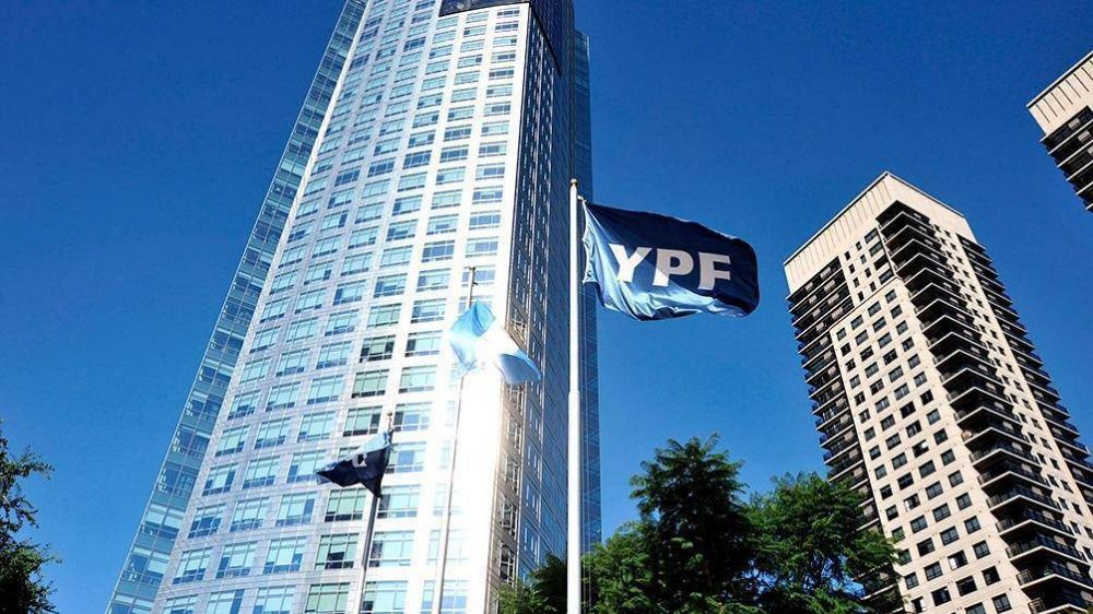 YPF: Renunció uno de sus directores