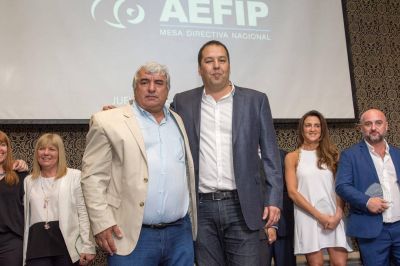 Espaldarazo gremial y político a Flores en su asunción en la AEFIP
