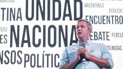 Monz� lanza una consultora y medita sobre su futuro: armador o candidato