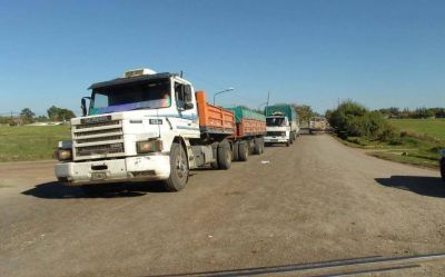 El transporte por cami�n cierra el a�o con fuerte aumento de costos y un pedido para declarar la emergencia 