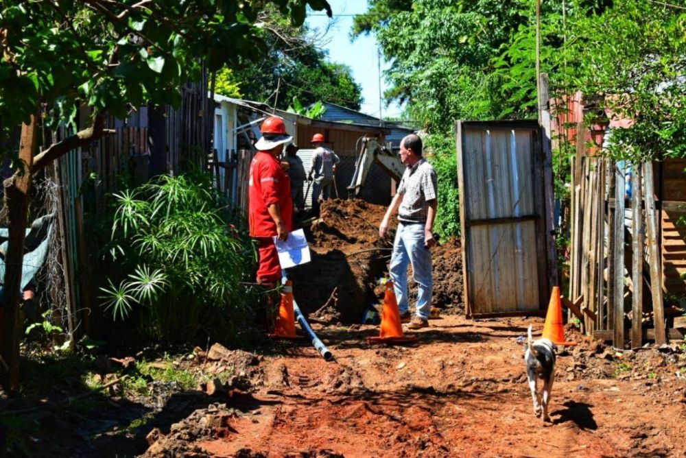 El agua potable llegó al barrio Las Tacuaritas para más de 130 familias