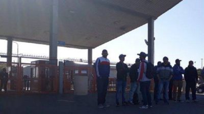 Obreros Navales deciden hoy medidas a tomar por muerte de compa�ero