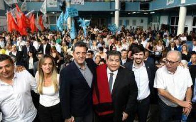 Mario Ishii asumi� el �ltimo mandato en Jos� C. Paz y prometi� abrir 