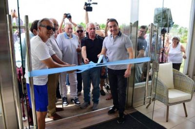 Empleados de Comercio de Lan�s y Avellaneda inaugur� hotel SPA en Varela