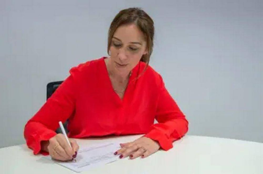 Vidal oficializ las primeras renuncias de su Gabinete