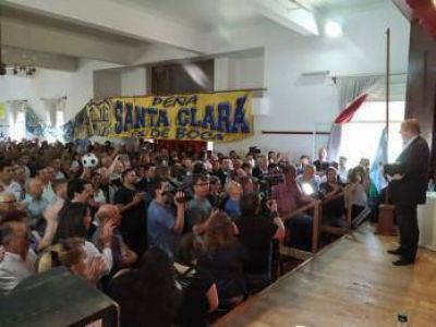 Carlos Paredi asumi� como intendente del partido de Mar Chiquita