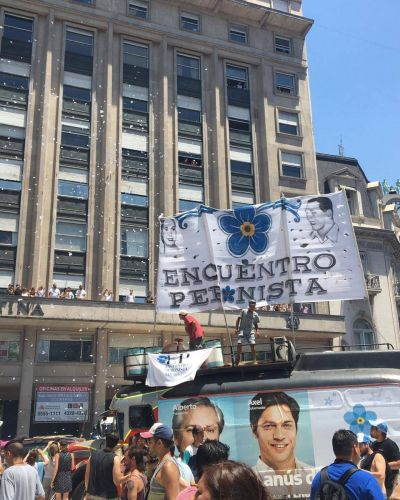 El calor y la fiesta popular en la asunci�n de Alberto Fern�ndez