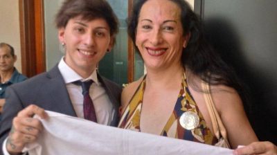 El hijo de Alberto se sum� al reclamo por el cupo laboral trans