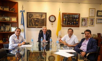 Primer gesto: Meoni se reuni� con gremios ferroviarios