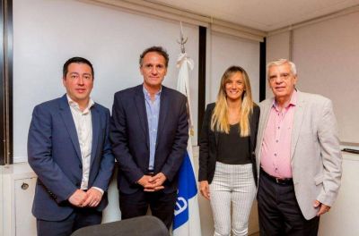 Otro intendente del Conurbano se suma al Gobierno nacional: Nardini ser� vicepresidente de AySA
