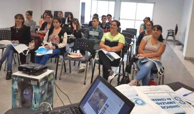 Los empleados de comercio tuvieron capacitaciones