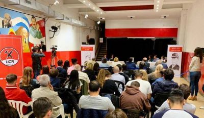 La Escuela de gobierno de la UCR cerr� el a�o con un debate sobre pol�ticas p�blicas