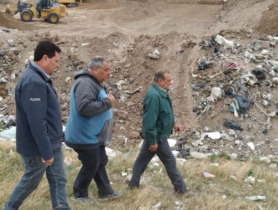 Sánchez visitó la planta de reciclado local y la de Bellocq
