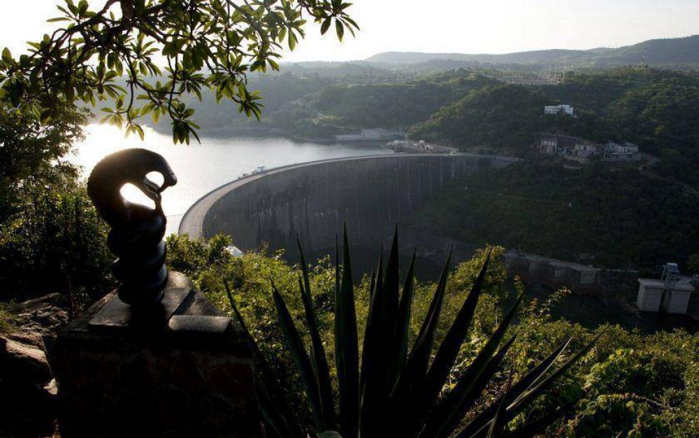 Sequ�a afecta operaciones energ�ticas de mayor represa del mundo