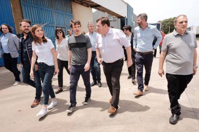Montenegro y Raverta recorrieron el Parque Industrial