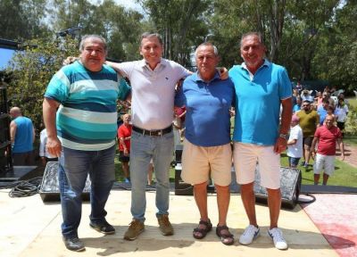 Esteban Echeverr�a: el intendente Gray visit� instituciones sociales y celebr� fin de a�o