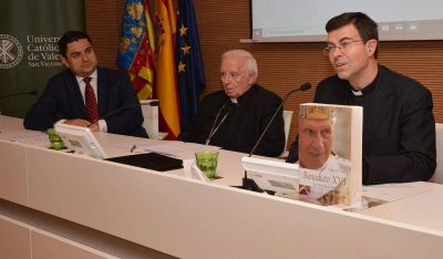 Ca�izares: �Contraponer el pensamiento del Papa Francisco con el de Benedicto XVI es de una ignorancia total�