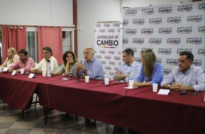 Grindetti pidi� amplitud y generosidad en Juntos por el Cambio