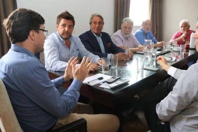 Mor�n: Lucas Ghi recibi� al presidente de la UIO