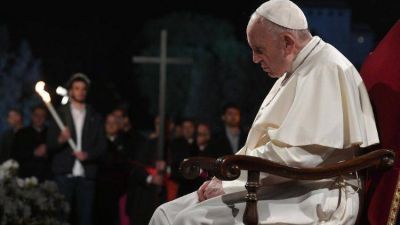 El Papa abole el secreto pontificio para los casos de abuso sexual