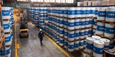 Eliminan el tope a las retenciones de crudo y pasan al 12%