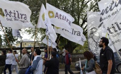 Sin acuerdo salarial, lecheros paralizar�n la producci�n por 96 horas y crece el fantasma del desabastecimiento