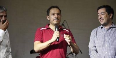 El Intendente acompa�� los festejos por el D�a del Trabajador Petrolero