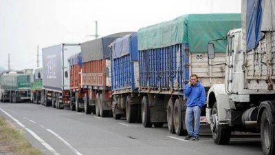 Advierten que con la suba de las retenciones, caer� la demanda de gasoil del campo