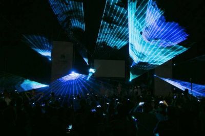 Sin pirotecnia: m�s de 20 mil personas disfrutaron del show Iluminate 2019 en Vicente L�pez
