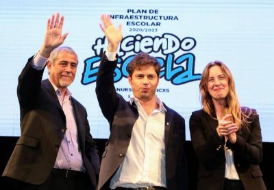Kicillof entreg� subsidios para infraestructura educativa en Avellaneda junto con Ferraresi