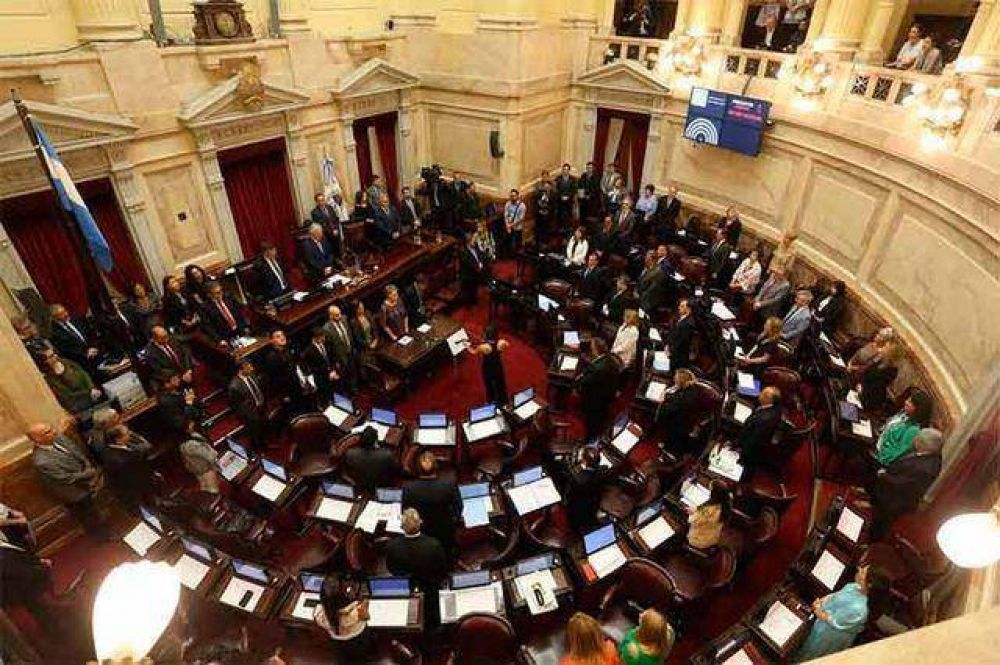 En otra sesin maratnica, el Senado aprob el proyecto de emergencia econmica
