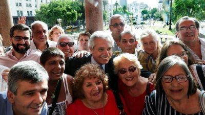 Jubilaciones: Alberto Fern�ndez prometi� que habr� un aumento en marzo y el viernes pagar�n el bono de cinco mil pesos