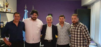 Aeronavegantes recibi en su sede central al Ministro de Transporte Mario Meoni