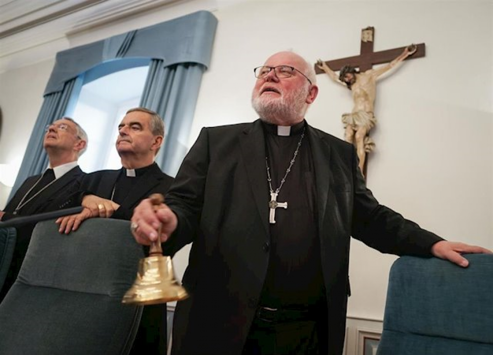Alemania: Obispos quieren sacerdotisas y celibato opcional