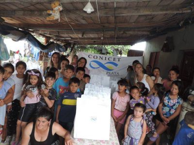 Cient�ficos del Conicet logran que 60 familias marplatenses pasen �una Navidad m�s dulce�