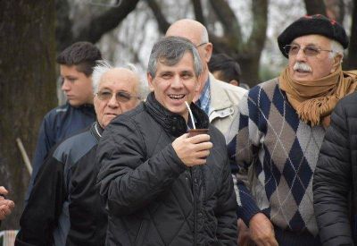 Dos intendentes congelaron sus sueldos y otro renunci� a percibirlo