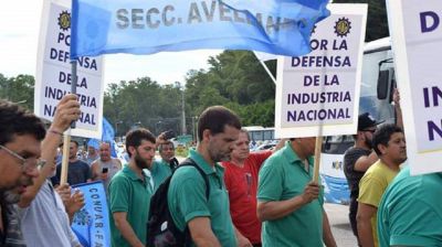 El empleo acumula 21 meses de ca�da y en el �ltimo a�o se perdieron m�s de 160 mil puestos de trabajo