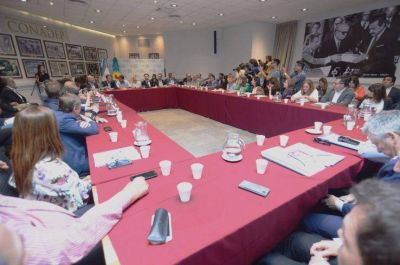 La falta de tiempo y acuerdo postergan la sesi�n para tratar la Ley Impositiva 2020