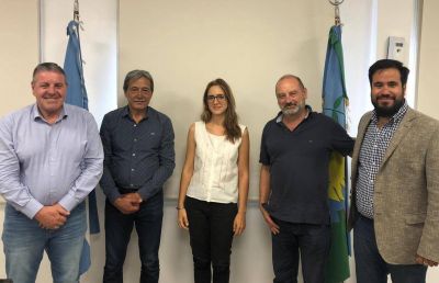 Despidos en la multinacional Oiltanking: Petroleros se reuni con la ministra Ruiz Malec