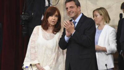 Cristina y Massa congelan las dietas de los legisladores por seis meses