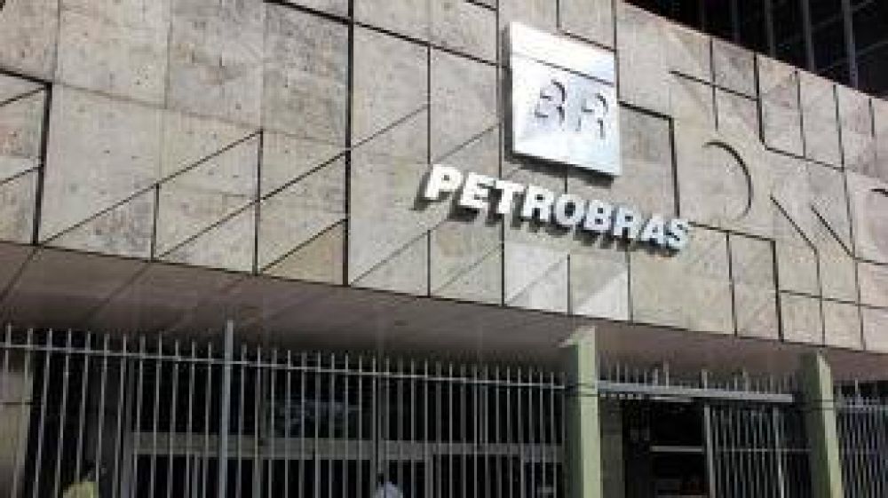 Petrobras vendi el 50 % de dos de sus concesiones en aguas profundas a Petronas