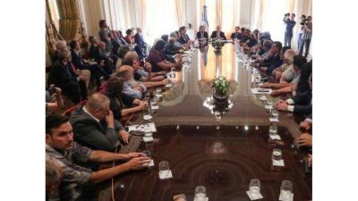 Movimientos sociales respaldan el acuerdo multisectorial con prioridad en los pobres