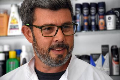La baja del ocho por ciento en los medicamentos ya rige en las farmacias de la ciudad