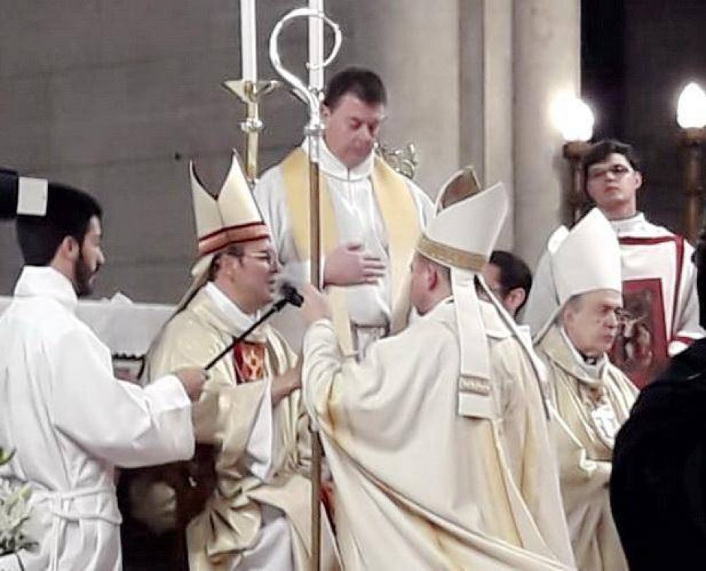 Monseor Daro quintana fue consagrado Obispo Auxiliar de la Dicesis de Mar del Plata