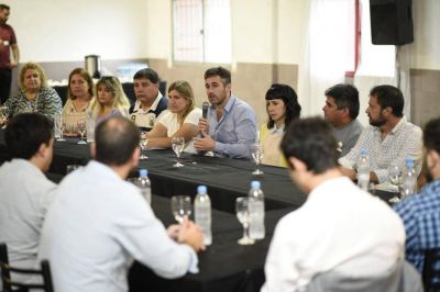 El Consejo Municipal Argentina y Pilar contra el Hambre anunci� medidas para el A�o Nuevo