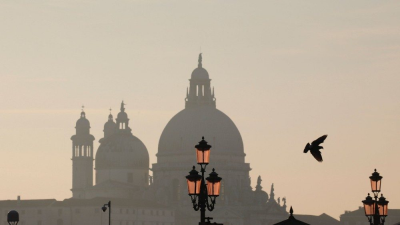 El Patriarca de Venecia reacciona contra un ataque antisemita